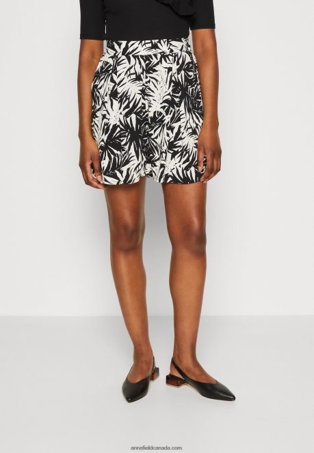 Anna Field Women Shorts Black/Off-White H42J4Z860